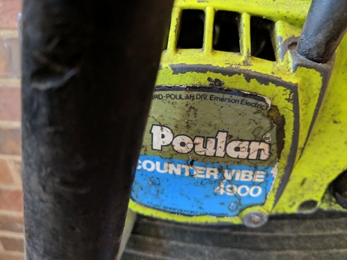 POULAN COUNTERVIBE 4900 CHAINSAW