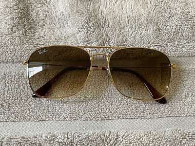 Pre-owne Ray Ban Caravan RB3136 001/51 Gold/ Light Brown Gradient Sunglasses 58m