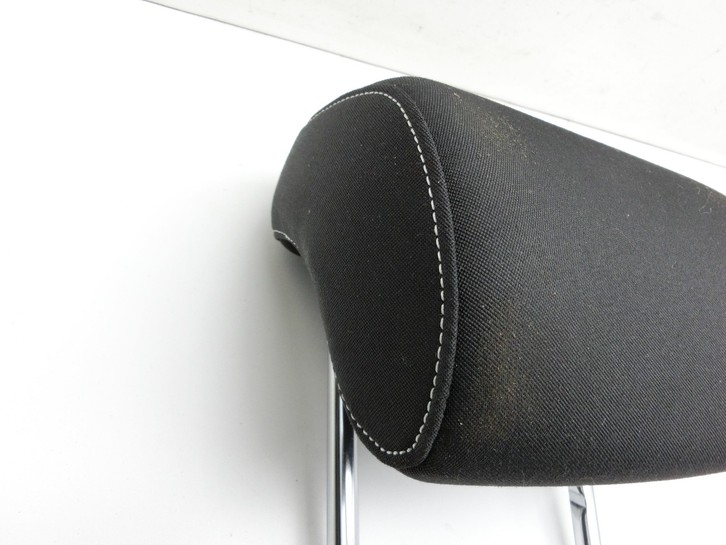 VW Golf VI 6 09-13 Kopfstütze Rechts oder Links Hinten VW Golf VI 6 09-13 15.10.2012 5C6885901J gebraucht Vorschau 2