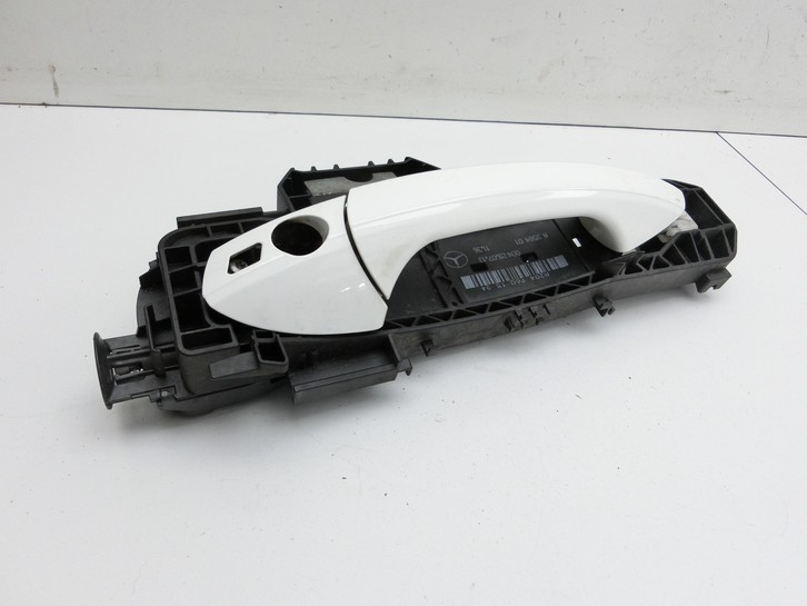 Mercedes W204 S204 C250 07-14 Kombi Türgriff Griff aussen Links Vorne 149U Mercedes W204 S204 C250 07-14 29.08.2013... Vorschau 2