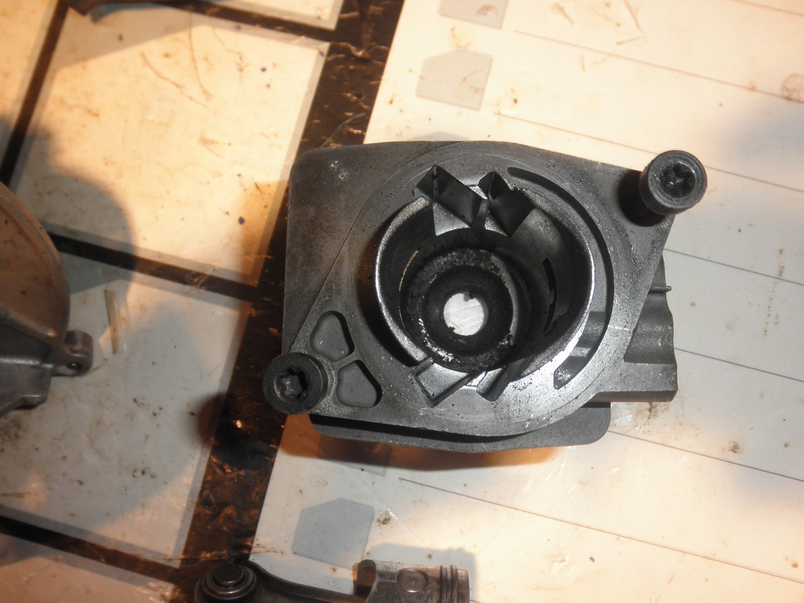 BOLENS 25 CC WEED TRIMMER ENGINE/MOTOR/GOOD WEED TRIMMER/WEED CUTTER PARTS