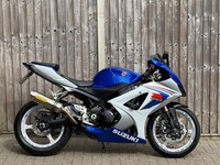 SUZUKI GSXR 1000 K8 2008 (58) SUPER SPORT + TWIN ARROWS + LOW MILEAGE