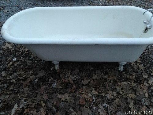 Unique ANTIQUE white CAST IRON CLAW FOOT BATH TUB-local pickup only