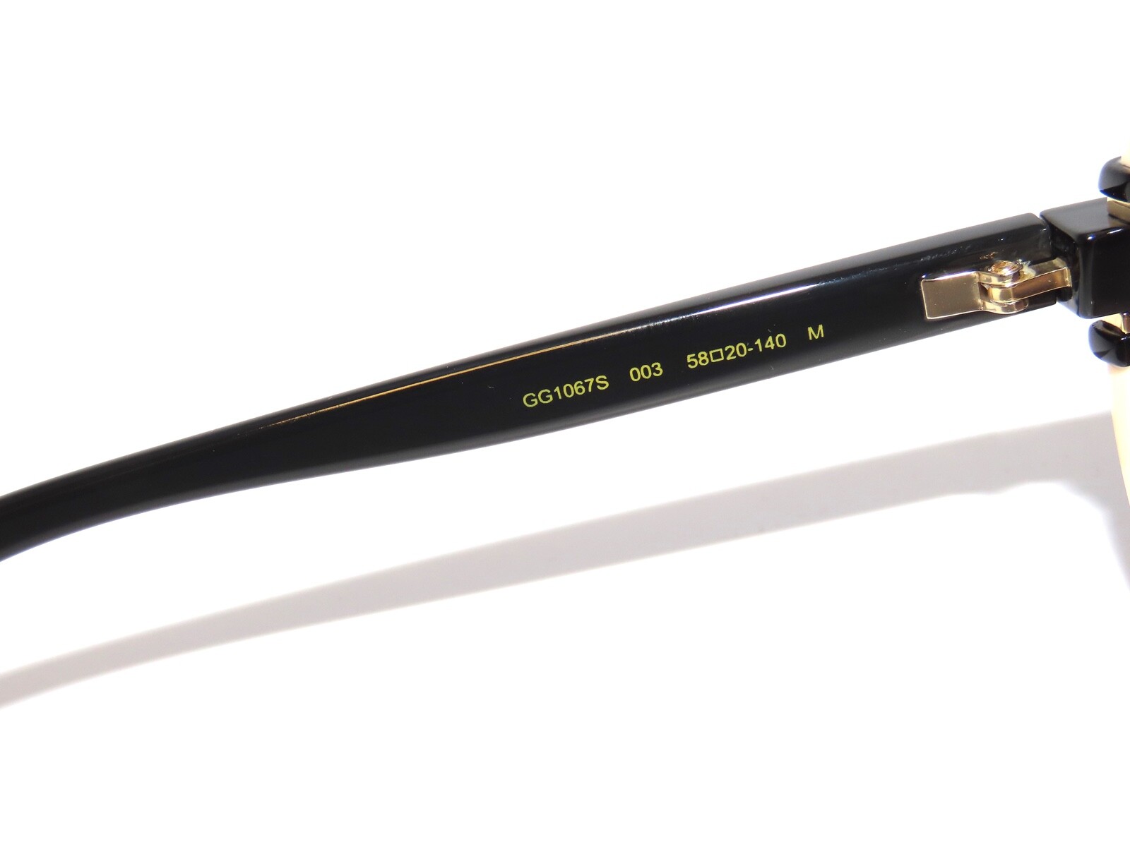 Pre-owned Gucci Gg1067s 003 Ivory Black Brown Sunglasses 1067