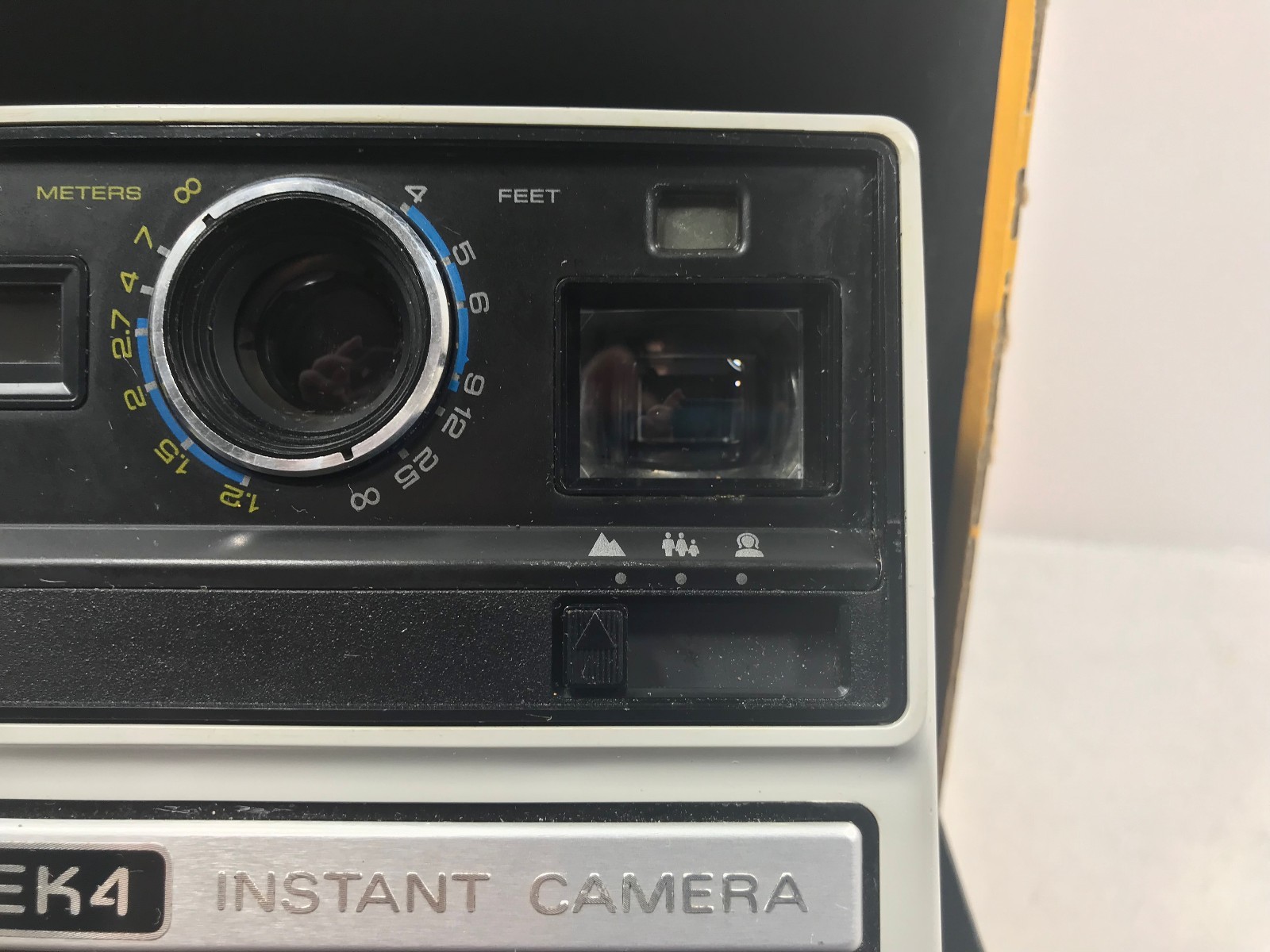 VINTAGE KODAK EK4 INSTANT CAMERA IN ORIGINAL BOX UNTESTED