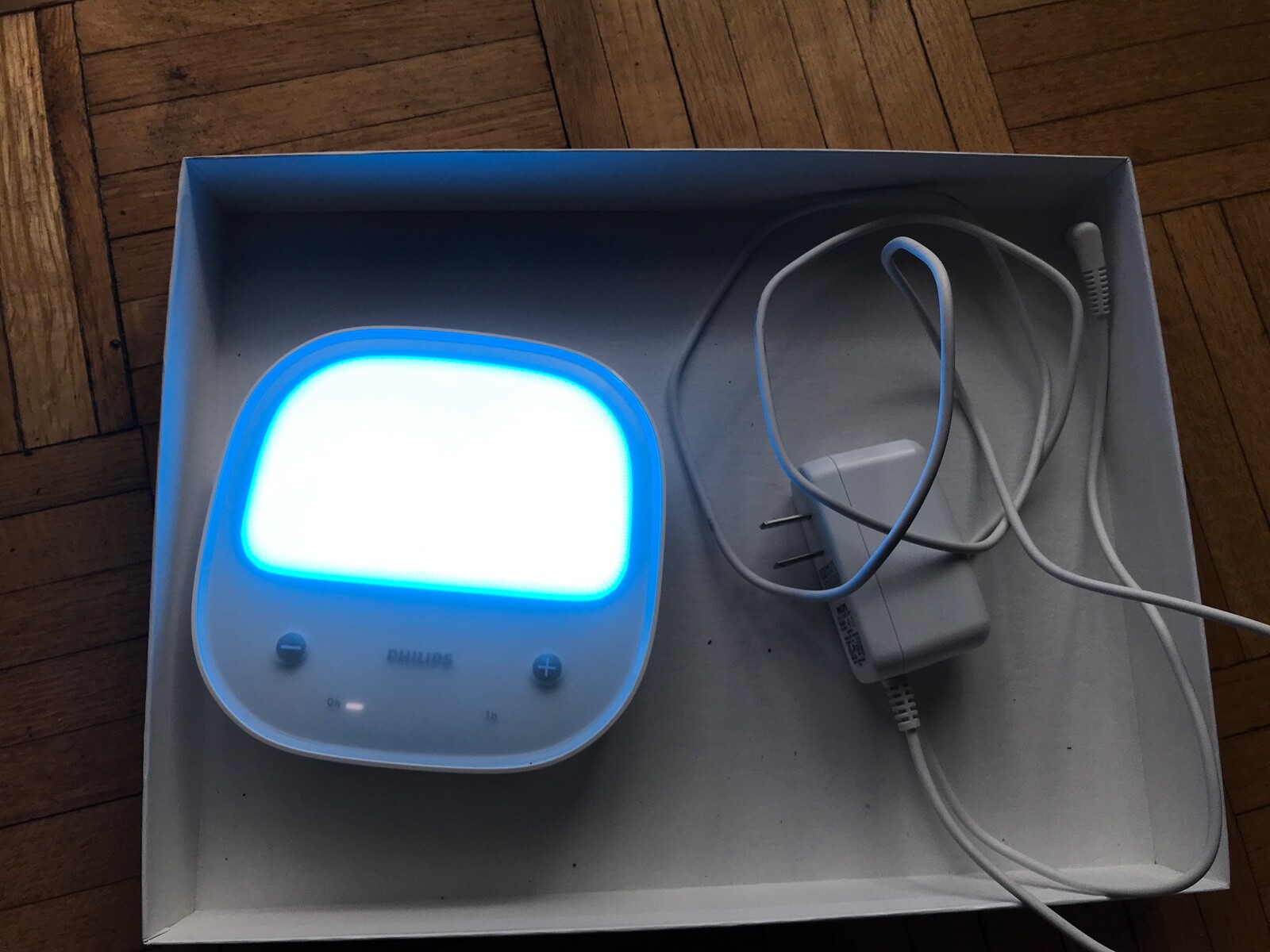 Philips GoLITE BLU Energy Light HF3431 Portable Rechargeable