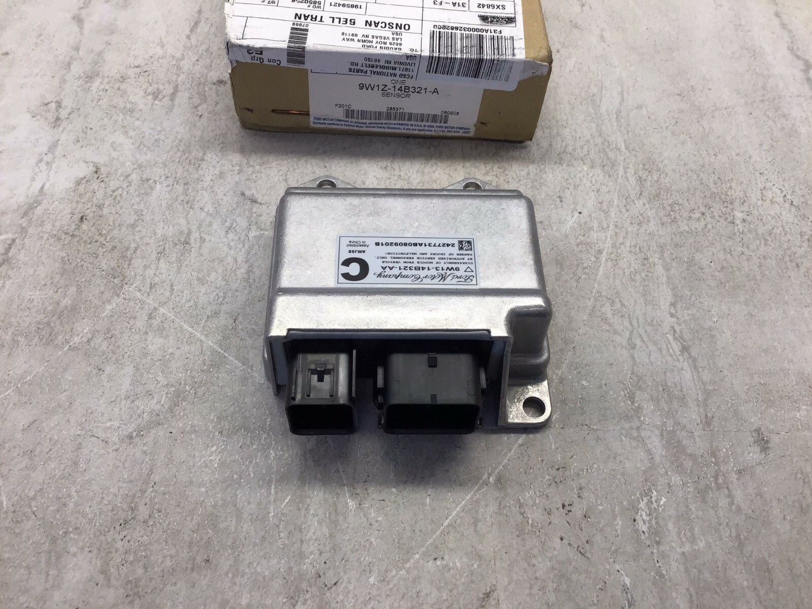 2009-2011 Lincoln Town Car OEM Control Module Assembly 9W1Z-14B321-A
