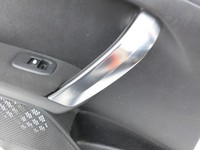 Peugeot 2008 I 13-19 Türverkleidung Türpappe Links Hinten Peugeot 2008 I 13-19 01.12.2016 96763550ZD... Vorschau 2