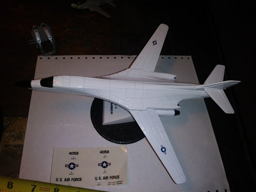 ERTL FORCE ONE B-1 BOMBER US AIR FORCE JET MLC WITH ORIGINAL STICKER SHEET 1989