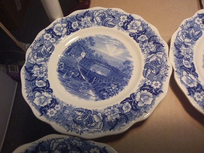 8 PLATES  - FLOW BLUE - 
