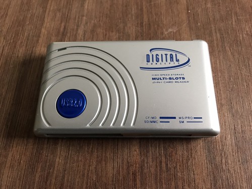 Digital Concepts, 21-IN-1 Flash Card Reader, USB2.0, CR-70R, Mac/PC, Plug-N-Play