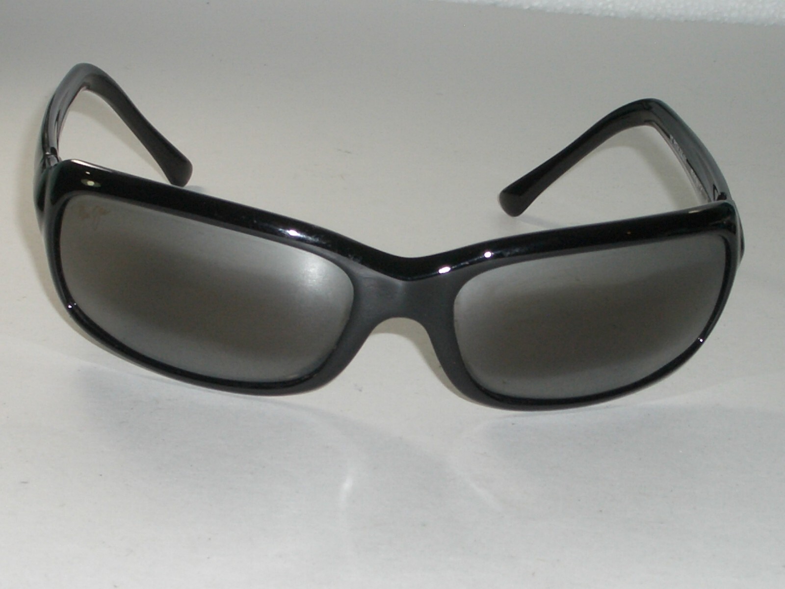 Maui Jim ブラック サングラス MJ110-02 Maui Jim ブラック サングラス MJ110-02 Maui Jim MJ 110-02