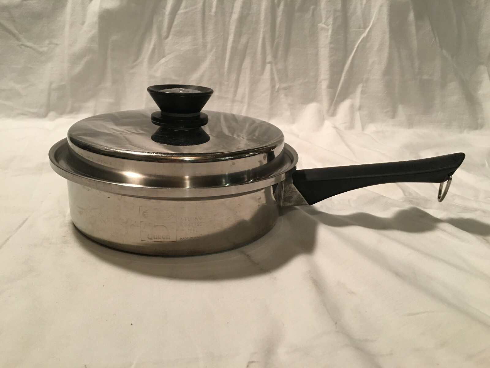 Amway Queen Multi-Ply 18-8 3-ply Stainless 8 1/2 Amway Queen Multi-Ply 18-8 3-ply Stainless 8 1/2