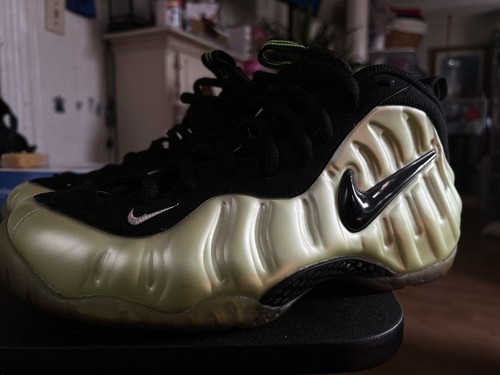 スニーカー Nike Air Foamposite Pro Electric Green 2011 SS 11 Size 9.5 - Nike Air Foamposite Pro Electric Green 2011 | eBay