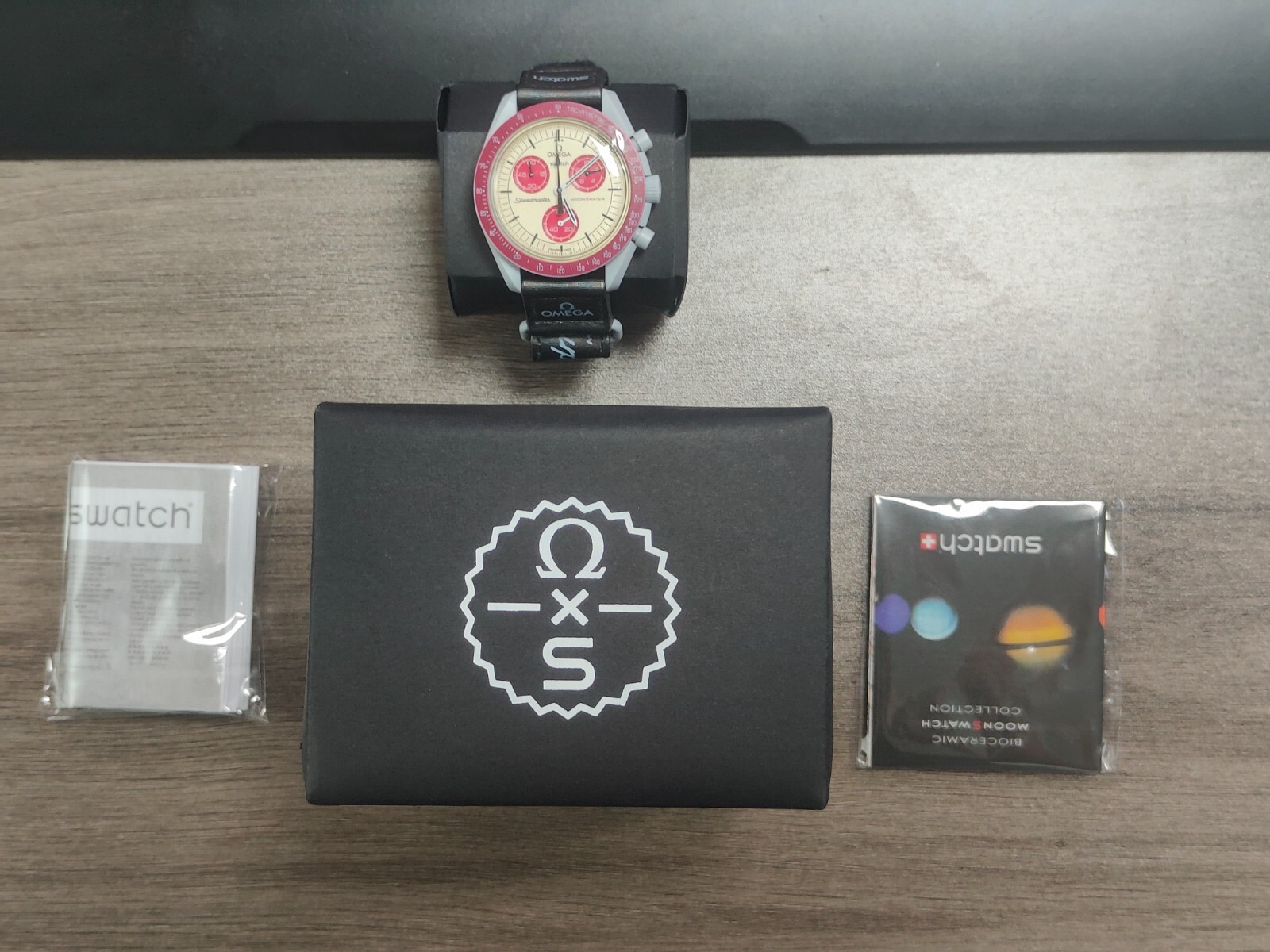 Pre-owned Swatch Omega  Collaboration Moon Mission To Uranus Watch Ceramic Quartz Men's I12
