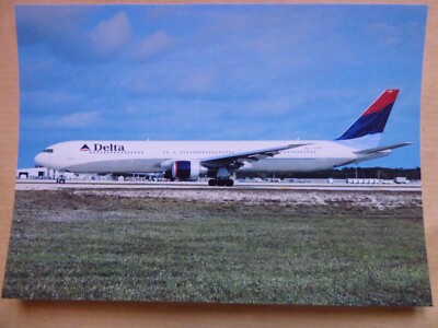 DELTA AIR LINES  B 767-432    N830MH
