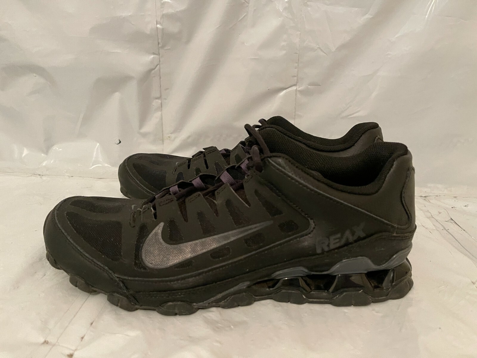 nike reax 8 mens trainers