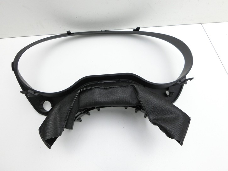 Mercedes CLA 250 C117 13-16 Verkleidung für Tacho Mercedes CLA 250 C117 13-16 24.06.2014 A1176800007 gebraucht Vorschau 4