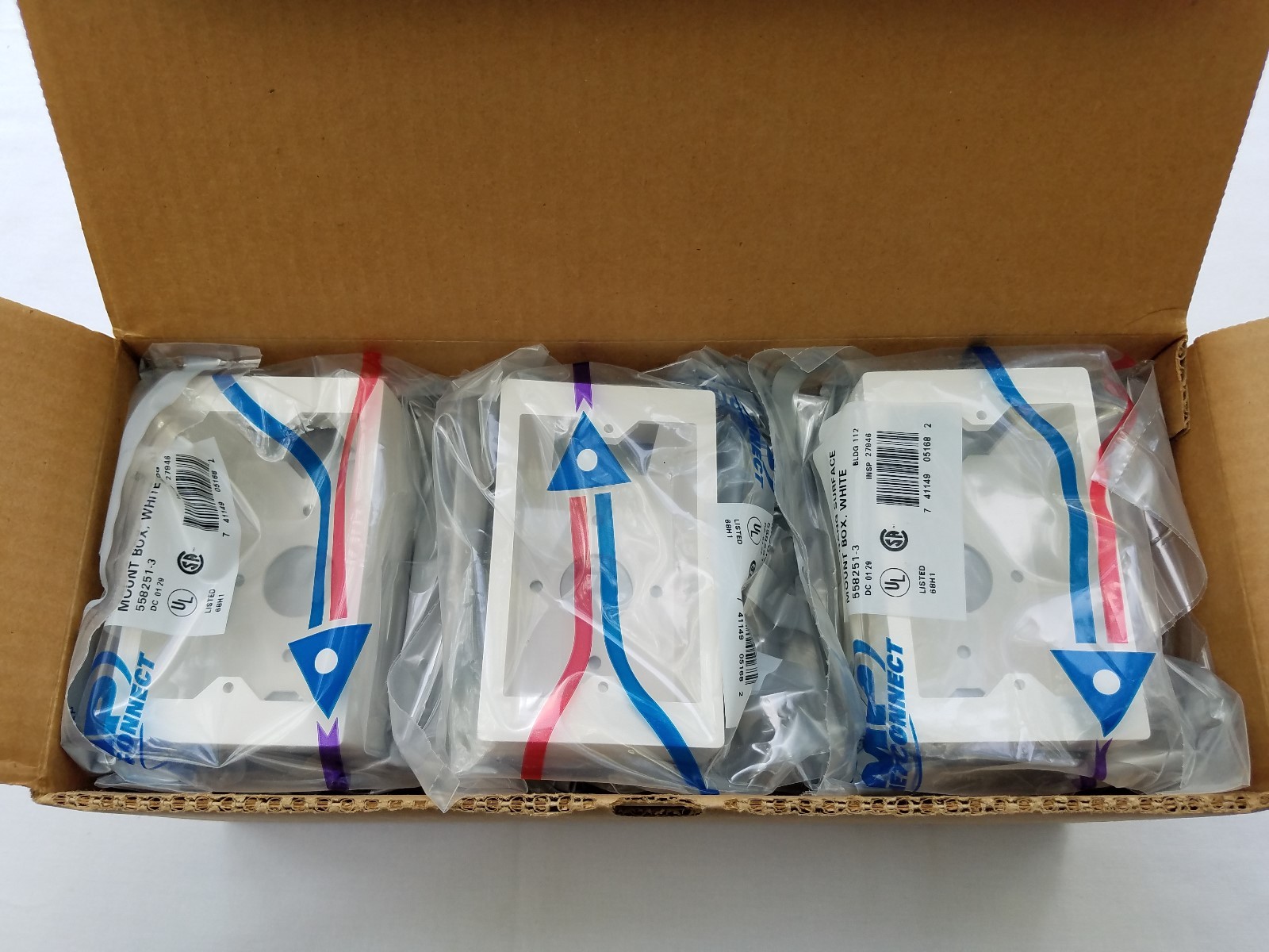 558251-3 AMP COMMSCOPE Surface Mount Box Single Gang White - Quantity 10