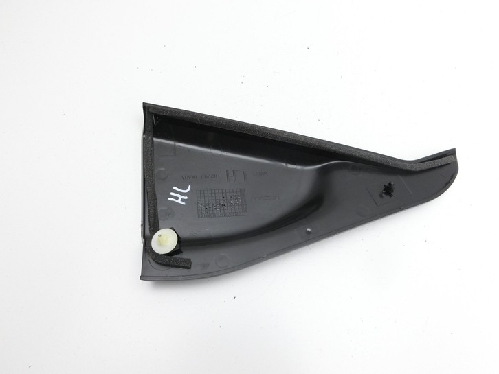 Nissan Juke F15 15-18 Blende Innen Auflage Links Hinten Nissan Juke F15 15-18 01.01.2017 822831KA0A gebraucht Vorschau 3
