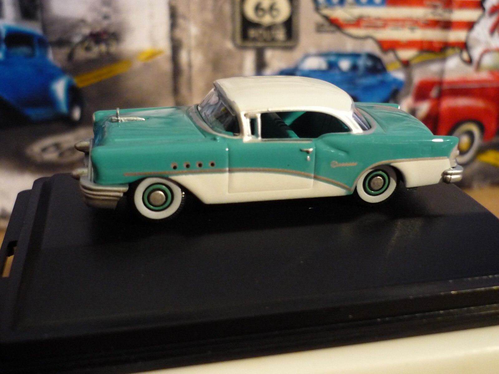 Oxford 1955 BUICK CENTURY Turquoise & White 1/87 HO die-cast  Lot O New in Box