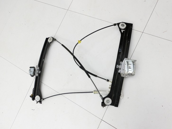Mercedes A209 CLK200 05-09 Cabrio Fensterheber o. FH-Motor Links Vorne Mercedes A209 CLK200 05-09 05.05.2004... Vorschau 2
