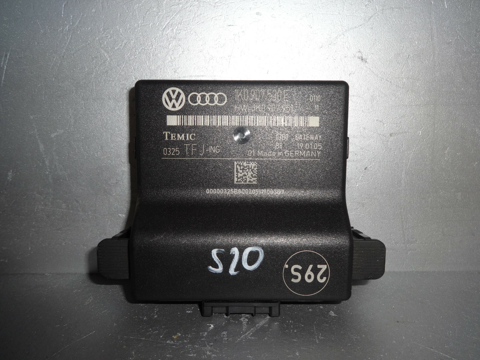 VW Touran 1T 1,9 TDI Steuergerät Gateway Interface TEMIC 1K0907530E