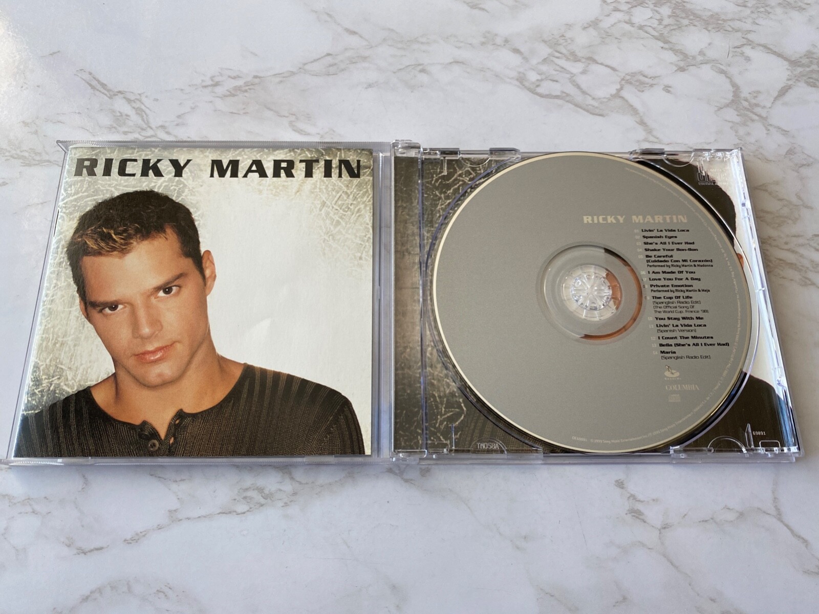 Ricky Martin デビューアルバム CD Ricky Martin デビューアルバム CD Amazon.com: Ricky Martin