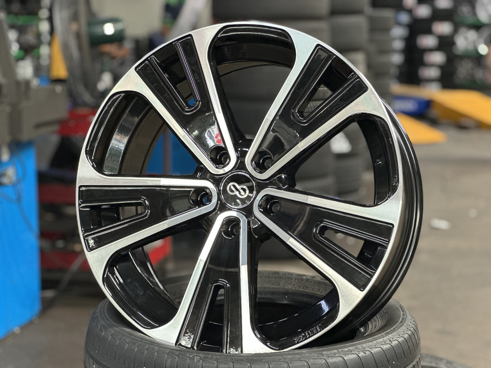 Y198[送料無料]ENKEI TUNING サイズ　17X7J Y198[送料無料]ENKEI TUNING サイズ 17X7J - メルカリ