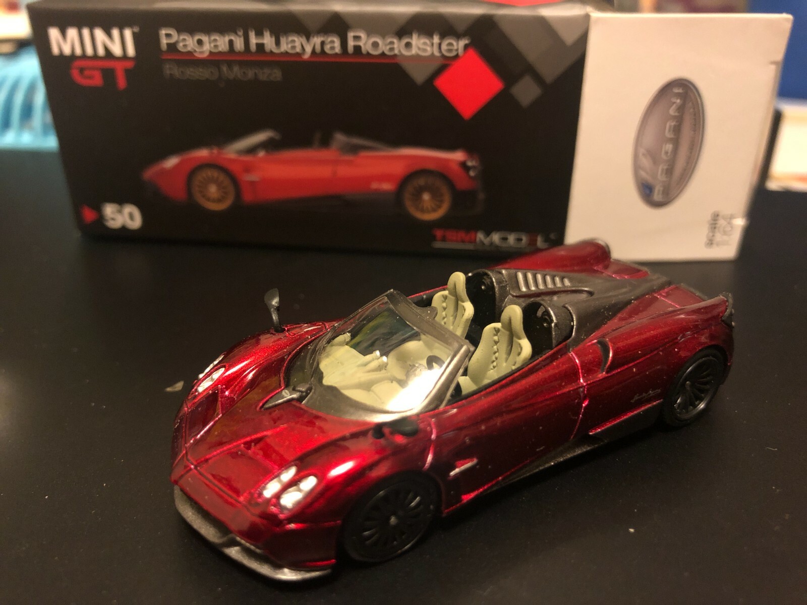 ミニカー MINIGT Pagani Huayra Roadster RossoMonza $_57.JPG?set_id=8800005007