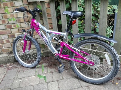 Girl's bicycle. Ammaco 'Charlotte', pink, 16" wheels, 6 gears. Good condition.