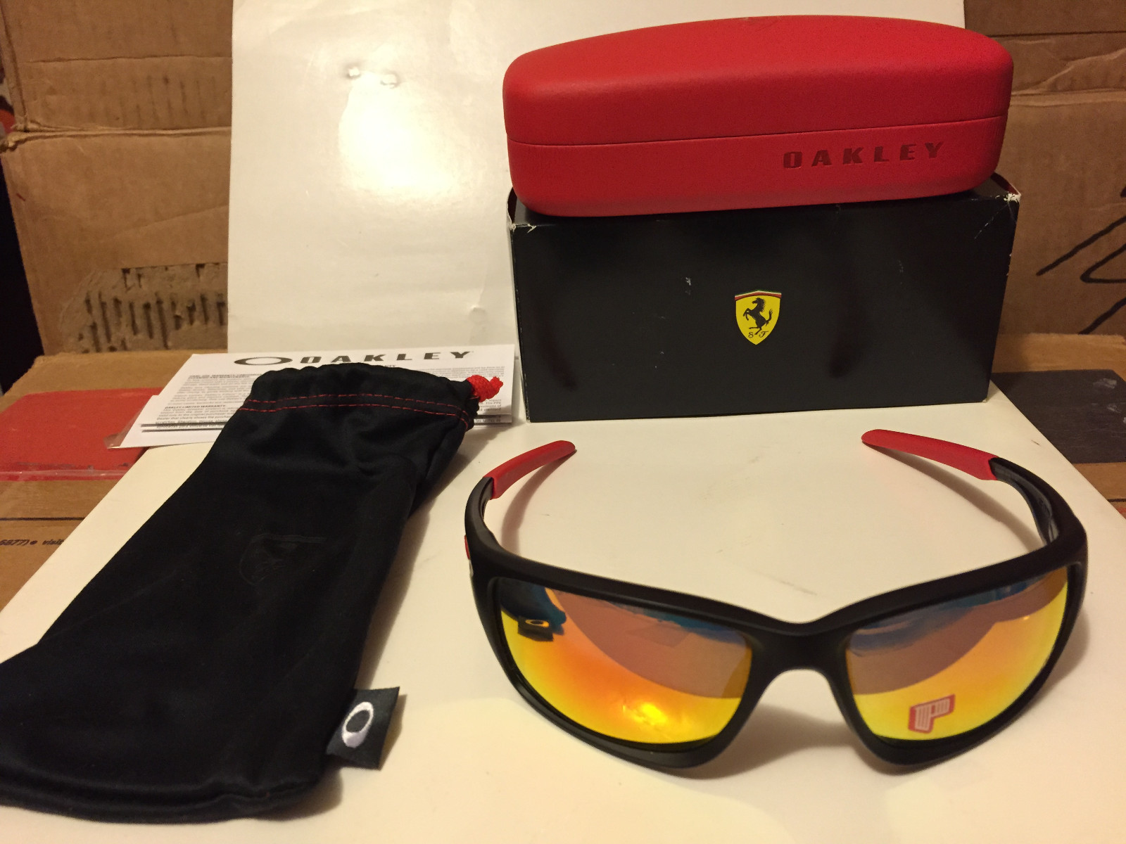 Pre-owned Oakley - Ferrari Canteen - Matte Black / Rudy Iridium Polarized, Oo9225-06