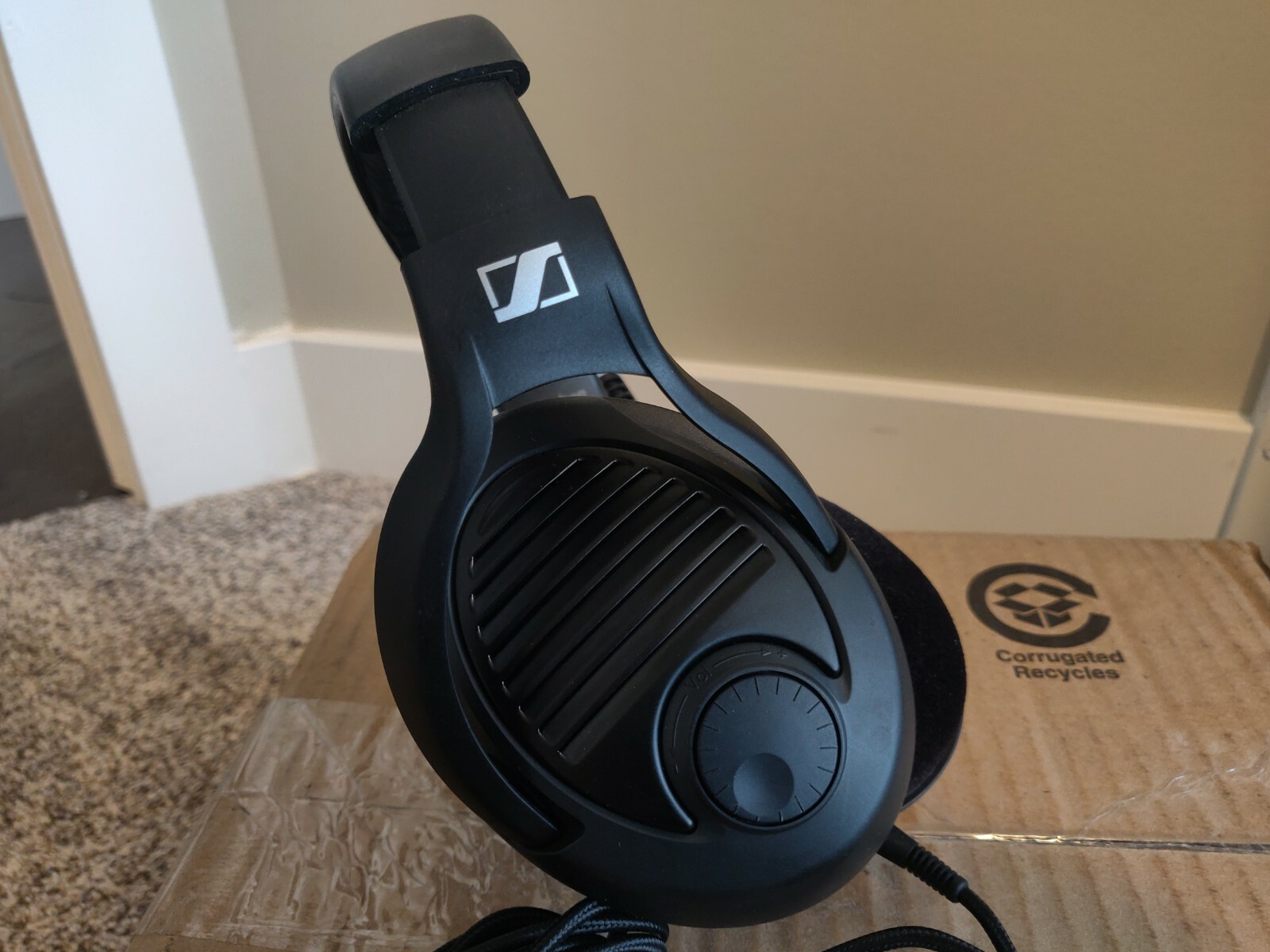 Massdrop X Sennheiser PC37X Limited Edition Headset - Mint Condition