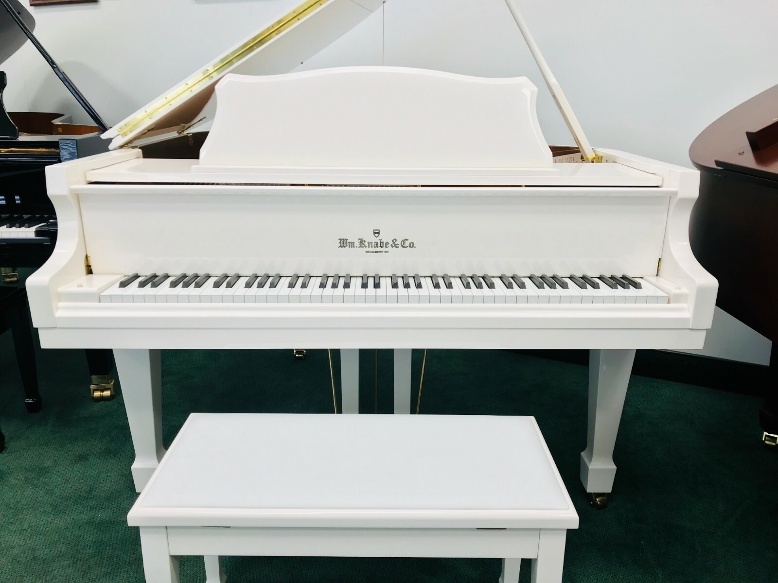 Knabe White Baby Grand 2013 WG50