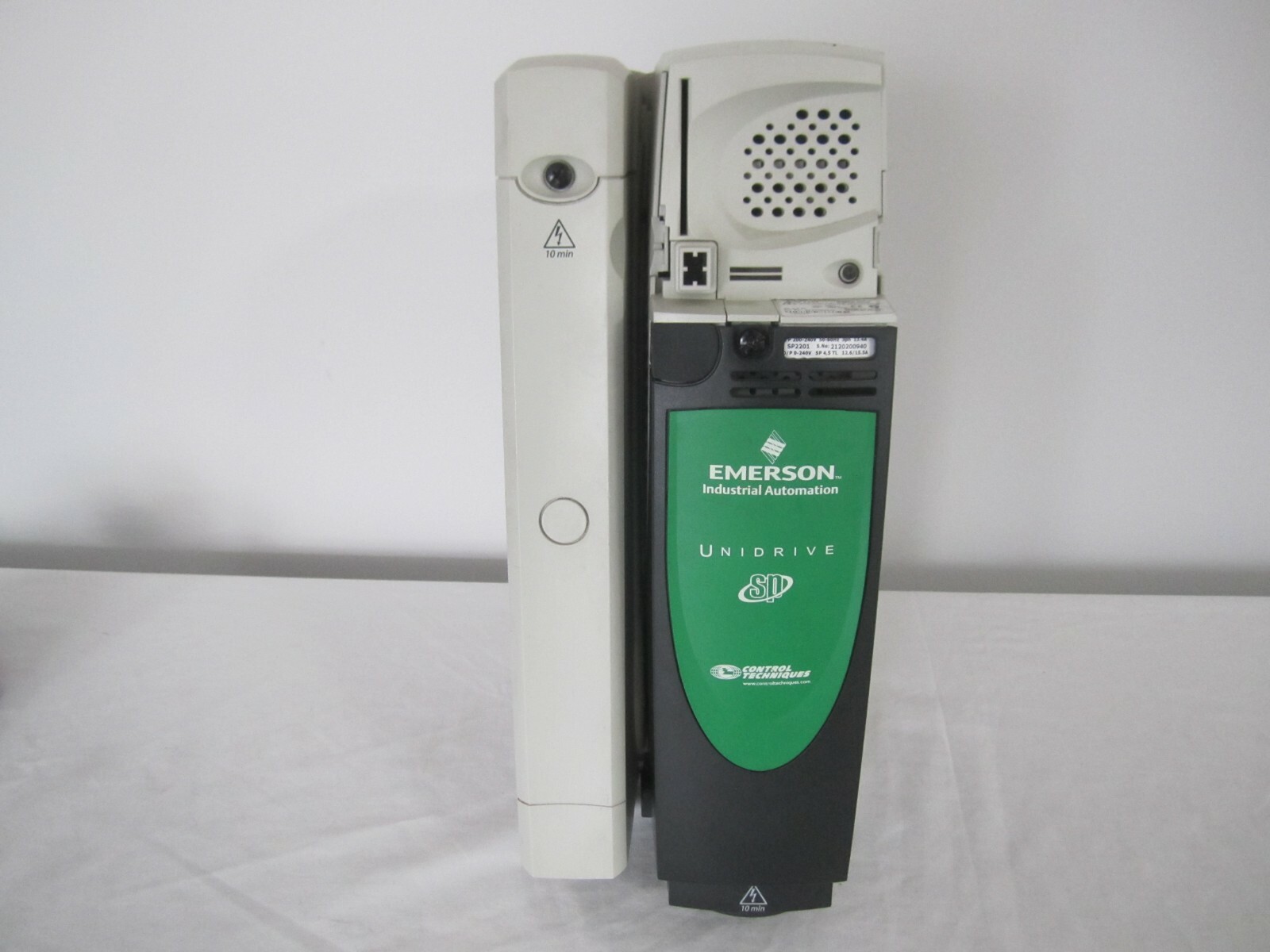 частотный преобразователь sp5401. частотный преобразователь unidrive. преобразователи частоты control techniques. Unidrive sp. Unidrive sp 0401.