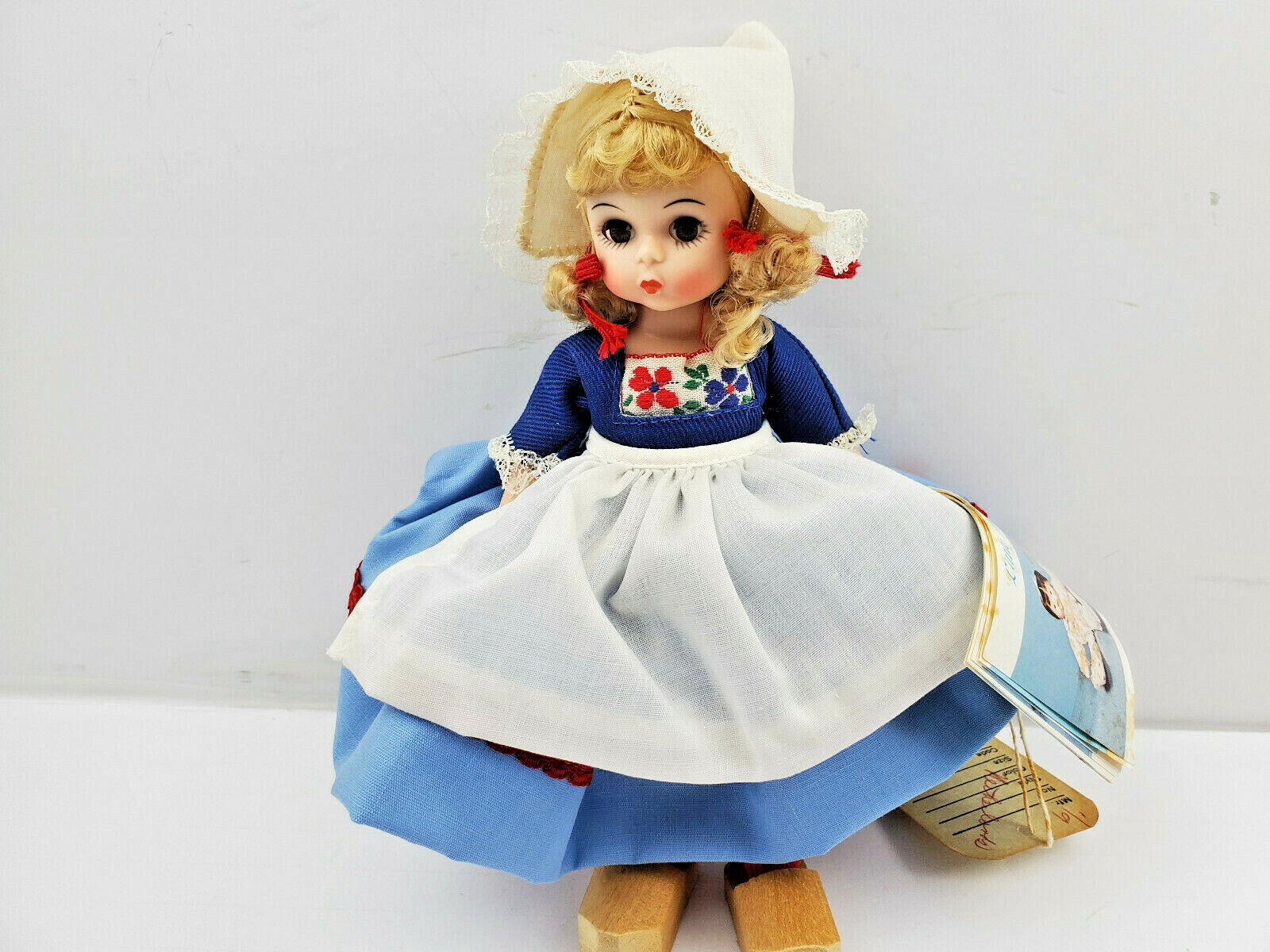 Netherlands Madame Alexander 8 inch doll Netherlands Madame Alexander 8 inch doll