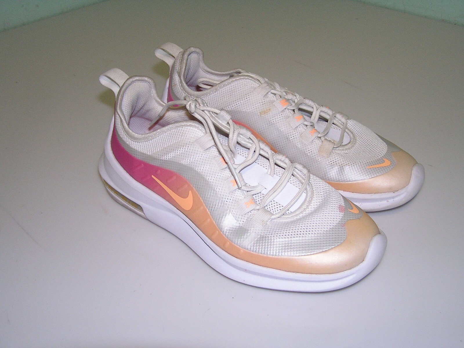 nike air max axis premium women's sneakers