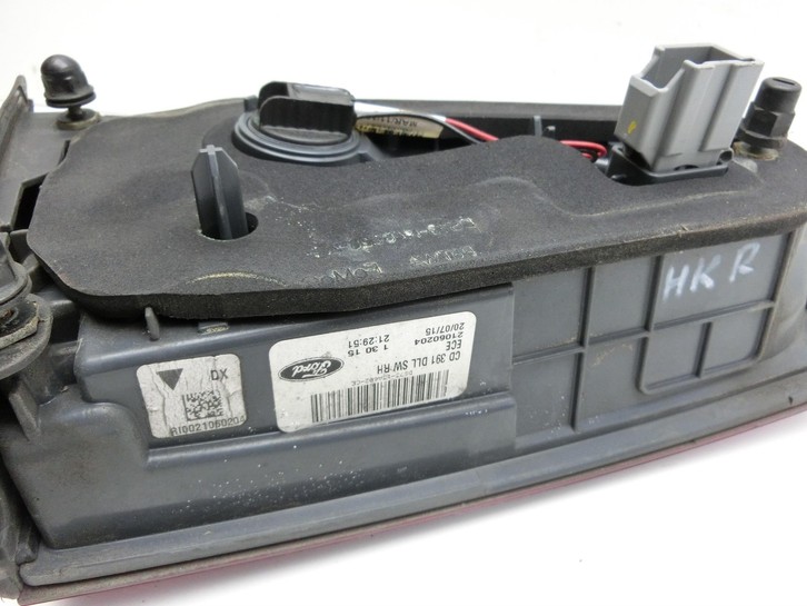 Ford Mondeo 5 V CF 14-19 Kombi Rückleuchte Heckleuchte für Klappe Innen Rechts Ford Mondeo 5 V CF 14-19 09.12.2015... Vorschau 5