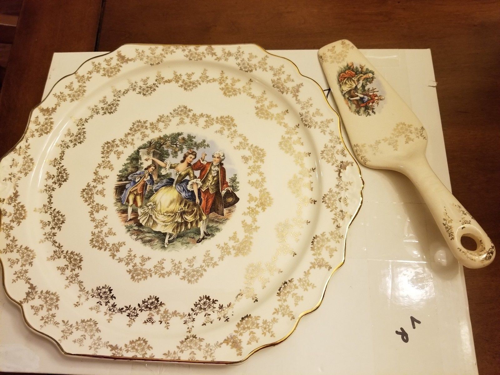 1940's 22-Karat Gold American Limoges Cake place and server and 6 plates