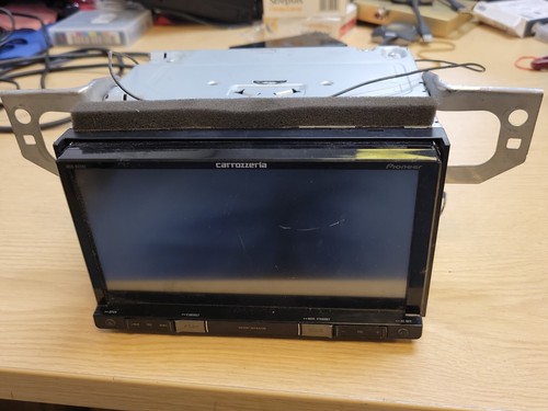 Pioneer AVIC-RZ201 CARROZERIA Car Head Unit. 100% UNTESTED