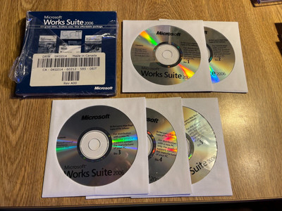 MICROSOFT WORKS SUITE 2006 - 5 CD'S - WITH PRODUCT KEY - NEW IN OPENED BOX