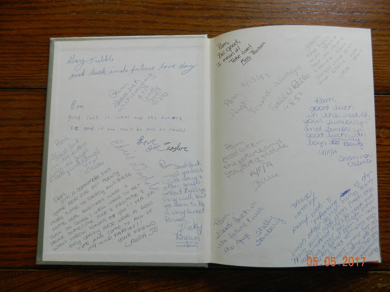 1983 BEARDSTOWN,IL HIGH SCHOOL YEARBOOK TIGER