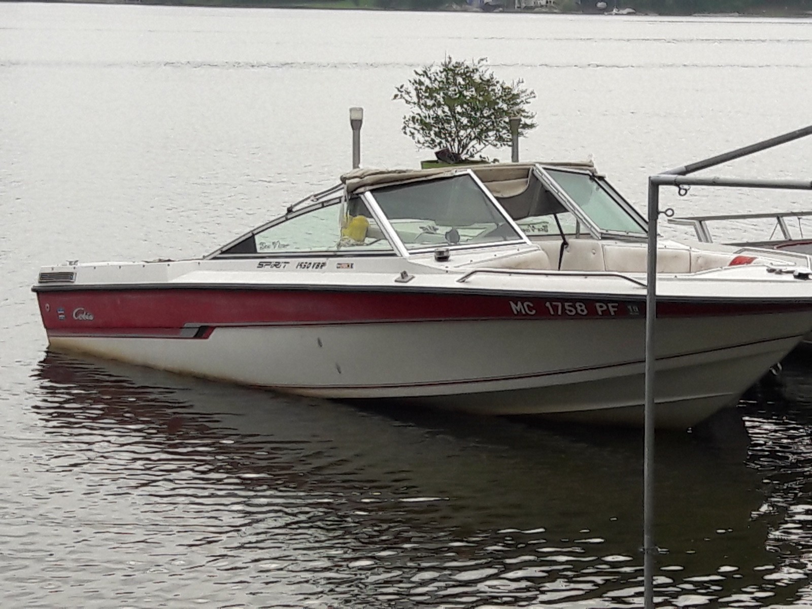 1990 Cobia Bowrider Powerboat w Trailer, Highland MI | No Fees & No Reserve