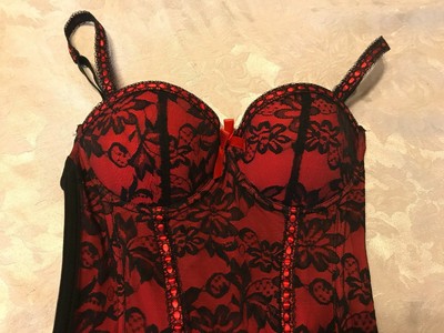NWOT SPIRIT OF HALLOWEEN Lace Padded Contour Multiway Underwire Corset Red ~ S