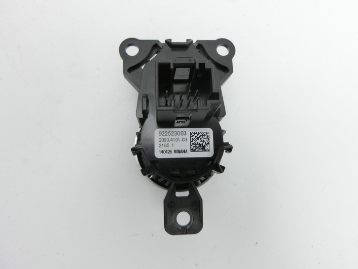 BMW F11 520d 10-13 Schalter Start Stop On Off Anlassschalter BMW F11 520d 10-13 18.05.2012 9153831 61319153831... Vorschau 4