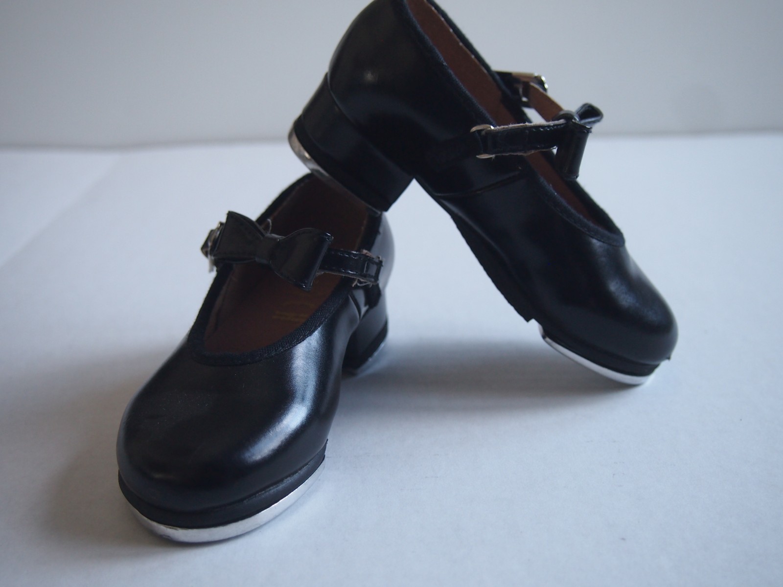 Bloch Dance Now Black Tap Shoes, Buckle Closure, Child's Size 7 Techno Taps #5T