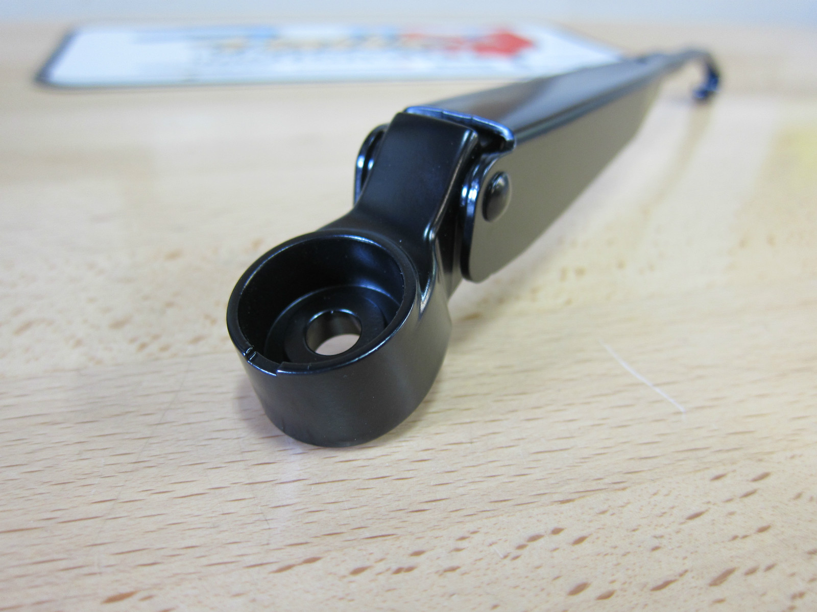 20082010 Grand Caravan Town & Country Rear Wiper Arm Cap and Blade