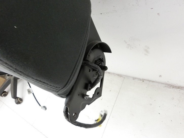 Jeep Compass MK49 10-14 Sitzbezug Rückenpolster Links Vorne für Fahrer Sitz Jeep Compass MK49 10-14 31.01.2014... Vorschau 6