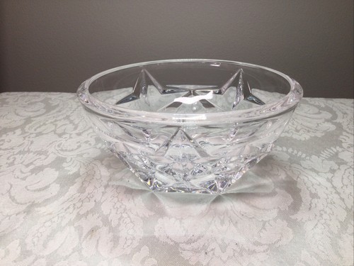 Tiffany & Co CRYSTAL STAR BOWL 5.75