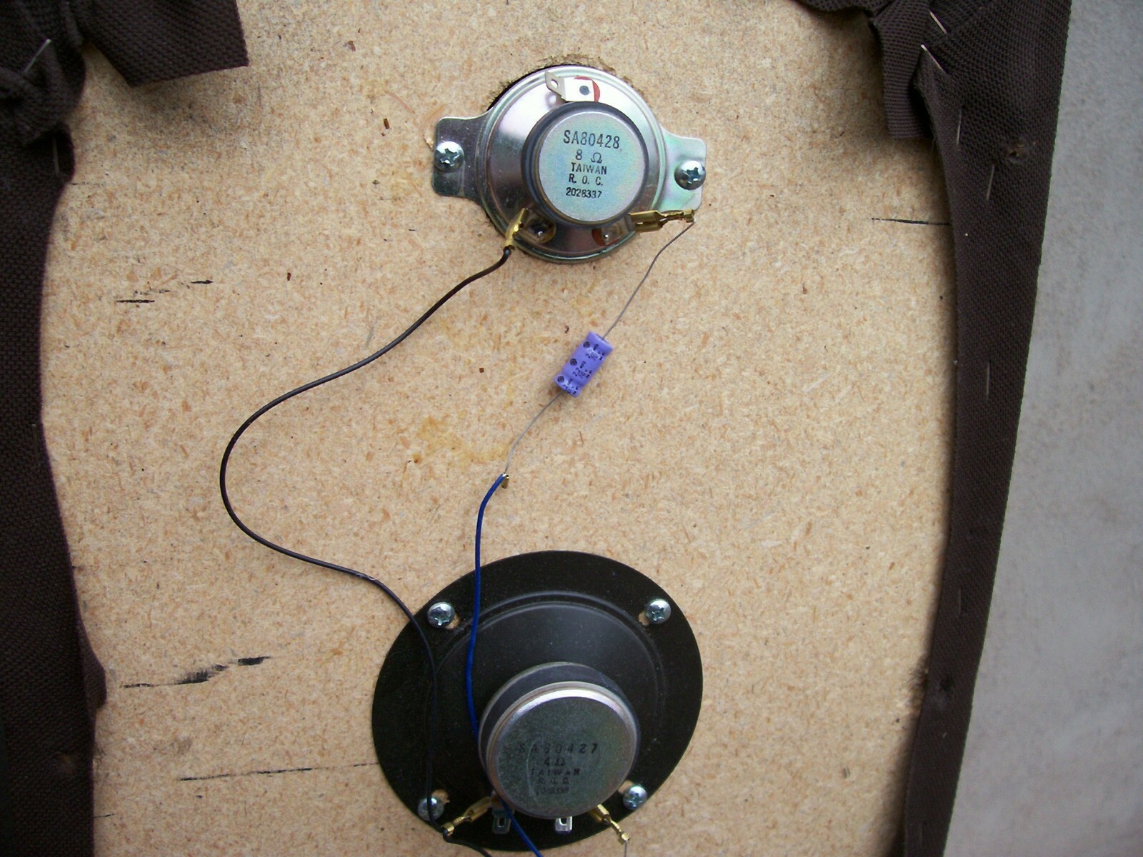 MITSUBISHI SS-11F tower speakers - vintage 3-way floor speakers